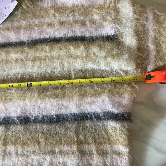 Wild Fable Striped Beige and Pink Women's Size XS Sweater Fuzzy Crew Neck NWT - Picture 7 of 10